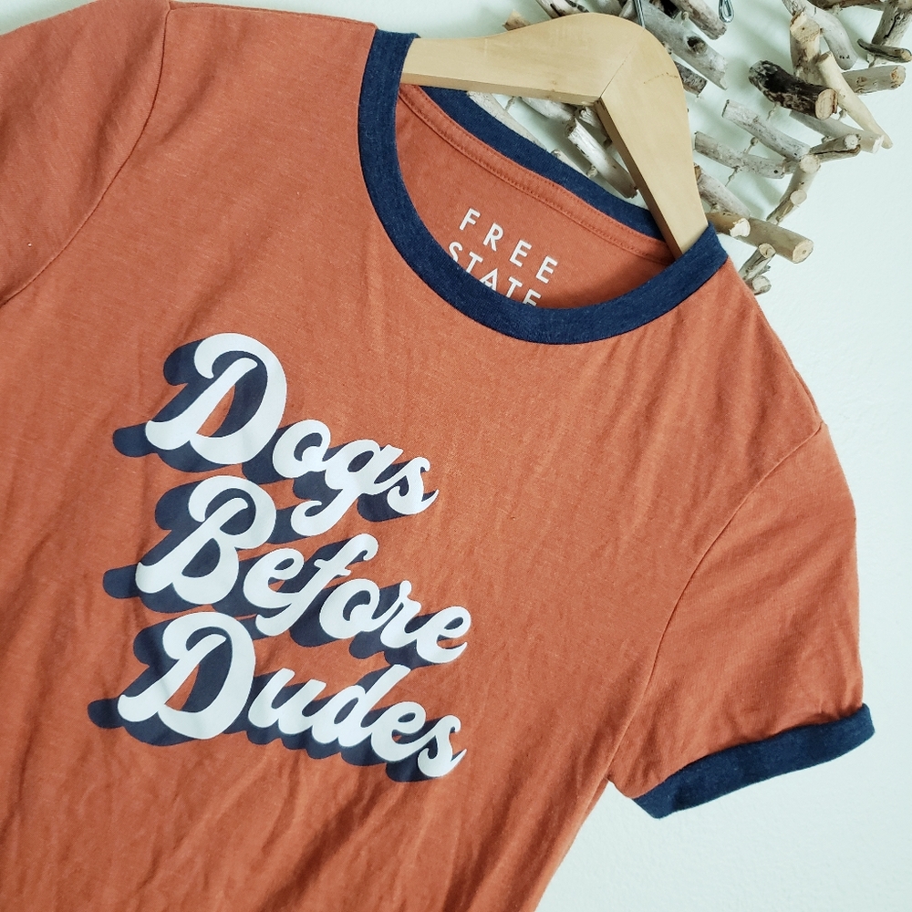 Dogs Before Dudes size Large T shirt